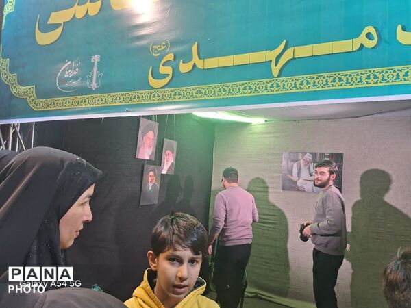 حضور دشمن‌شکن اهالی کرج در تجمع شب چهل و پنجم
