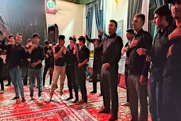 مراسم عزاداری شب ششم محرم در شهر بار نیشابور 