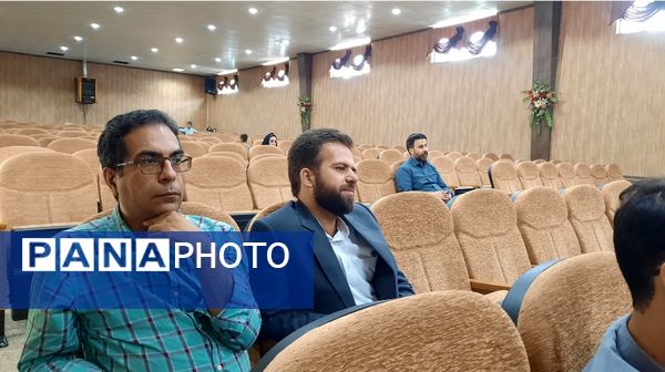 همایش سرگروه‌ها و دبیران درس تفکر و سبک زندگی خراسان رضوی