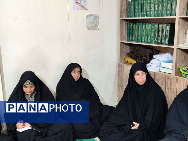 برگزاری جلسه آموزش خانواده در دبستان شاهد حاج تقی آقا بزرگ مشهد