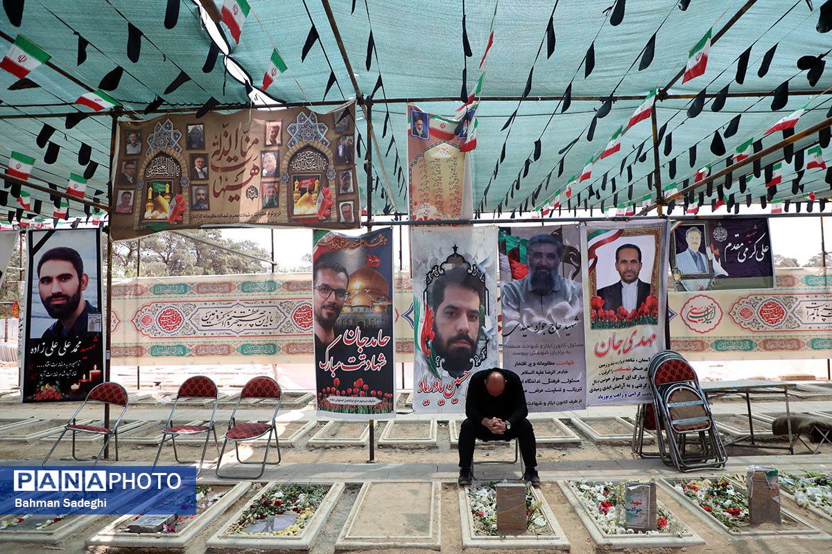 حال و هوای ظهر عاشورا در قطعه شهدای جنگ تحمیلی رژیم صهیونیستی