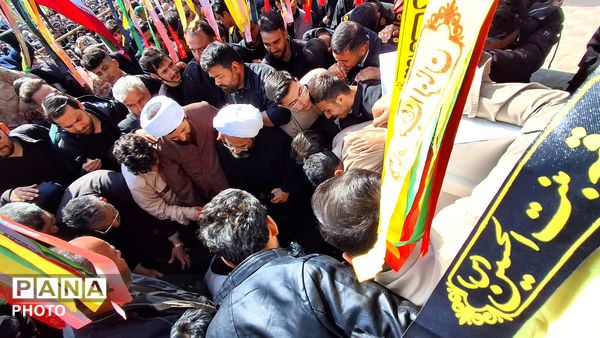 تشیع پیکر مطهر شهید پاسدار محمد صادق نظافتی در کاشمر 