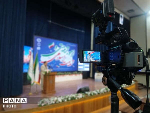 گرامیداشت هفته امور تربیتی و تربیت اسلامی در گلستان