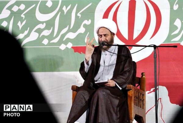 شکوه تاریخ زیر گنبد دانشگاه؛ آیین همدلی در پایتخت علم