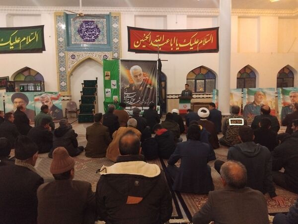 برگزاری مراسم بزرگداشت ششمین سالگرد شهادت سپهبد حاج قاسم سلیمانی در مسجد جامع شهر شادمهر شهرستان مه ولات