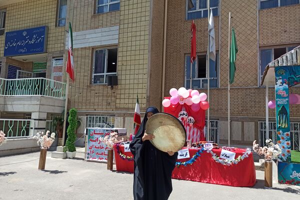 فرشتگان آسمانی و دهه کرامت