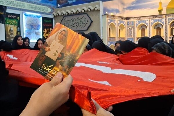 مراسم هیئت بسیج دانش‌آموزی با گرامی‌داشت یاد دانش‌آموزان شهید میناب 