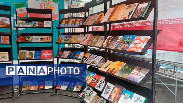 راهپیمایی ۲۲ بهمن با حضور پرشور مردم انقلابی در تهران