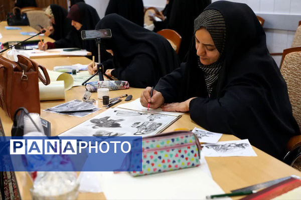 اجرای طرح آیه نگار با حضور بانوان هنرمند استان قم