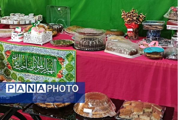 کودکان غرفه‌داران جشن میلاد موعود