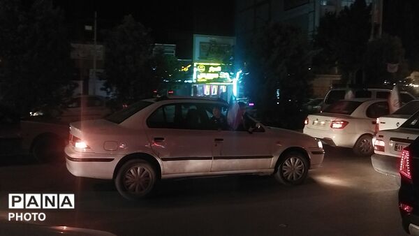 رژه ماشینی هر شب در بلوار فضل نیشابور 