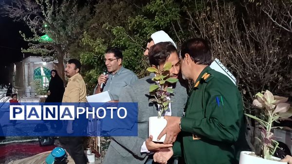 نشست خبری فرمانده سپاه گناباد با اصحاب رسانه