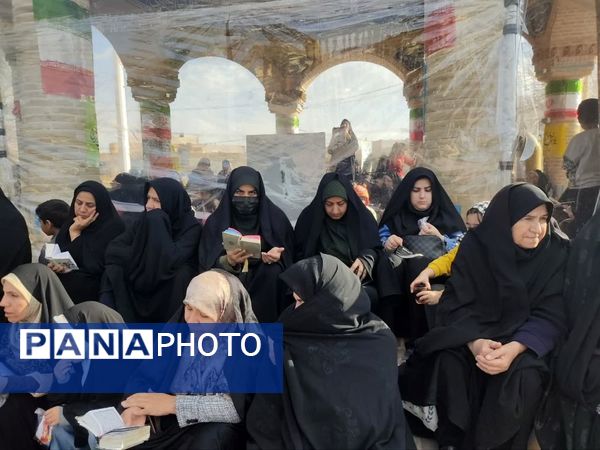 دعای ندبه باشکوه در آستانه میلاد حضرت مهدی(عج) در میدان حج یزد