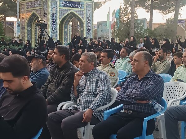 اولین سالگرد شهید محرم هادی میرآبادی بر سر مزارش برگزار شد  