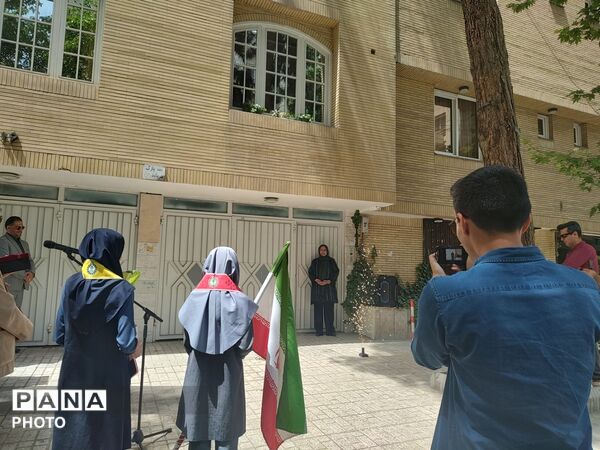 تقدیر از معلمان بازنشسته توسط آموزش و پرورش ناحیه سه