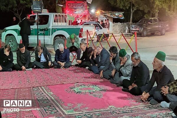 هیئت عزاداری آقا ابا عبدالحسین در  شب عاشورا حسینی در شهر بار نیشابور 