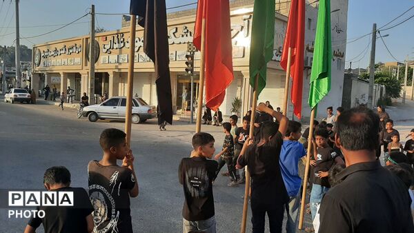 حرکت نمادین کاروان امام حسین (ع) به همت هیئت فاطمیون در میناب