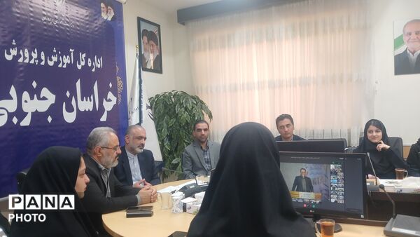 آیین تجلیل از برگزیدگان جشنواره «نوجوان سالم» و طرح «یاریگران زندگی»