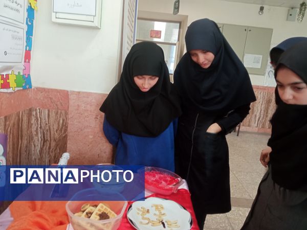 جادوی عددها در جشنواره ریاضی دبیرستان گلشن آزادی