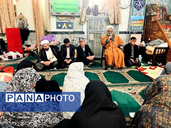 مراسم اعتکاف مادر دختری در مسجد صاحب الزمان آشخانه