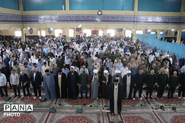از صفوف بندگی تا قاب دوربین؛ جلوه باشکوه وحدت در نماز جمعه 