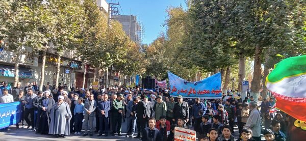 حضور پرشور مردم در راهپیمایی ۱۳ آبان طرقبه