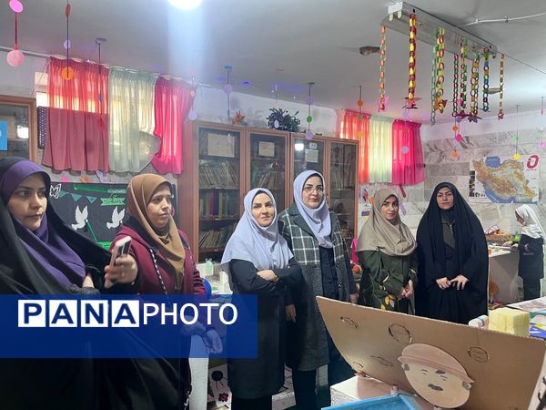 نمایشگاه کاردستی، کتاب‌های درسی و بازی و مهارت در دبستان هدی یک