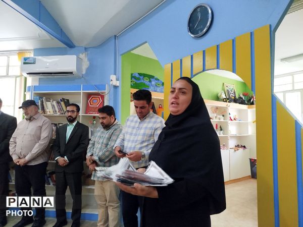 گرامیداشت روز معلم در لردگان؛ تجلیل از چراغ‌داران راه آینده
