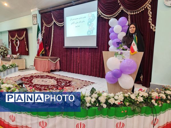 همایش گفتمان سازی الگوی سوم زن مسلمان و کنشگری جمعیت در تبریز