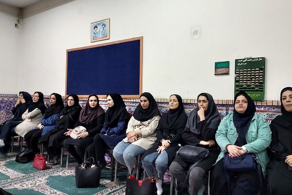 برگزاری مراسم چهلم شهدای معدن طبس در هنرستان فدک ناحیه یک شهرری