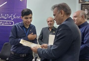 صدای دانش‌آموزان در دوازدهمین دوره مجلس دانش‌آموزی طنین‌انداز شد