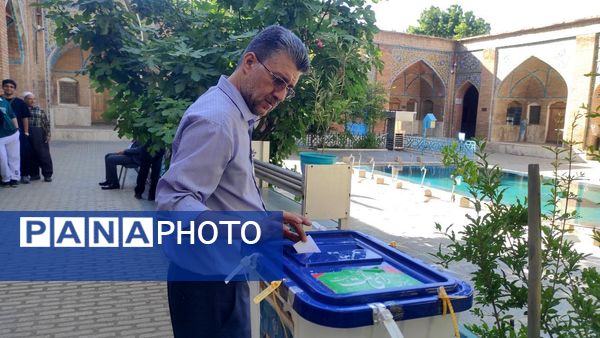 انتخابات؛ جلوه بسیار زیبا و جذاب از مشارکت مردمی