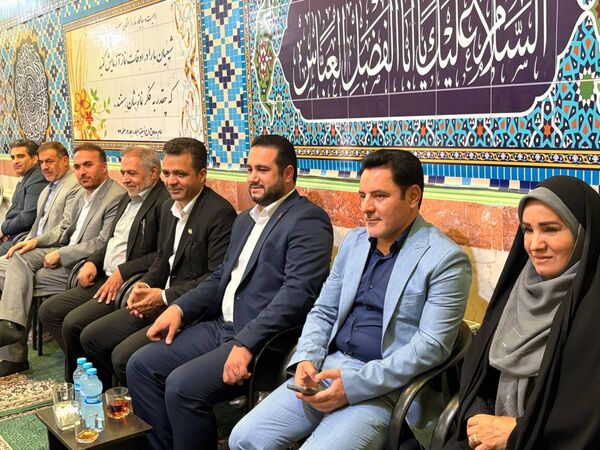 درخشش شکوفه های امید در مدرسه آیت الله خامنه ای 