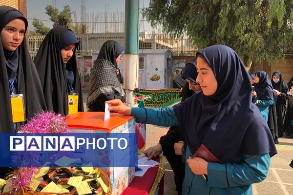 انتخابات شورای دانش‌آموزی در مدارس ناحیه 2 شهرری 