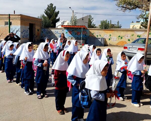 جشن شکوفه ها در مدارس خراسان شمالی