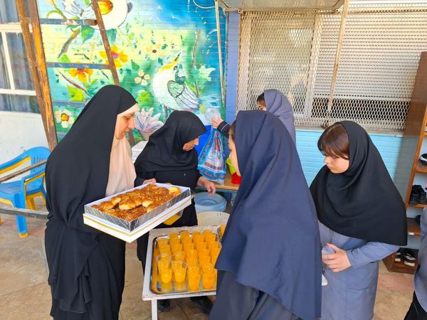 جشن آغاز سال تحصیلی مصادف با میلاد پیامبر(ص) در آموزش و پرورش منطقه ۱۴ تهران