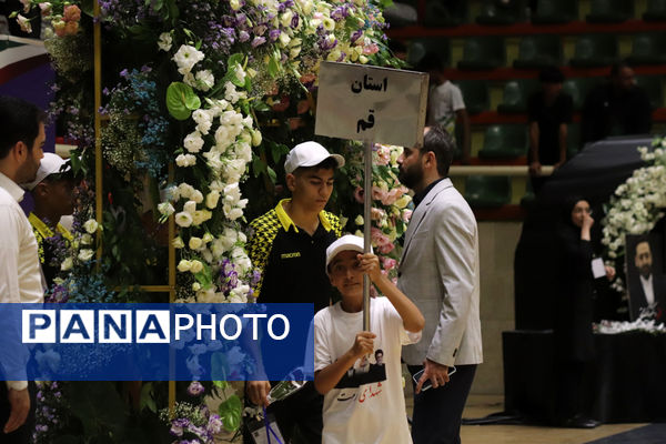 مشعل مسابقات کشوری ورزش دانش‌آموزی در تبریز روشن شد