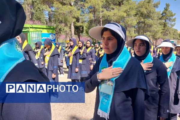 اردوی پایانی پیشتازان دختر مقطع متوسطه ناحیه 4 شیراز 