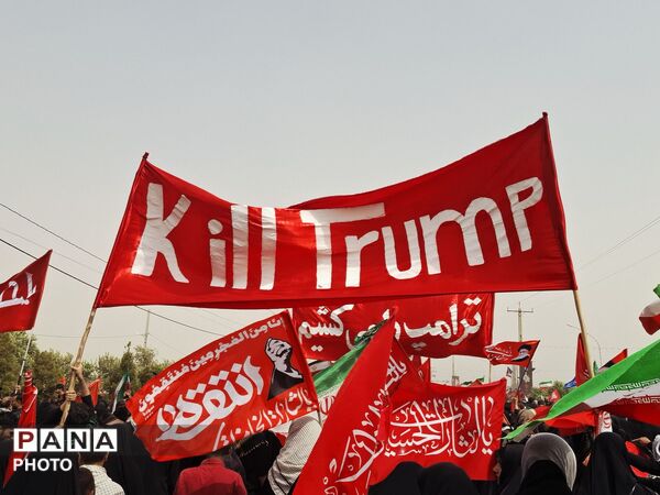 وداع پرشور نوجوانان با آقای شهید ایران 