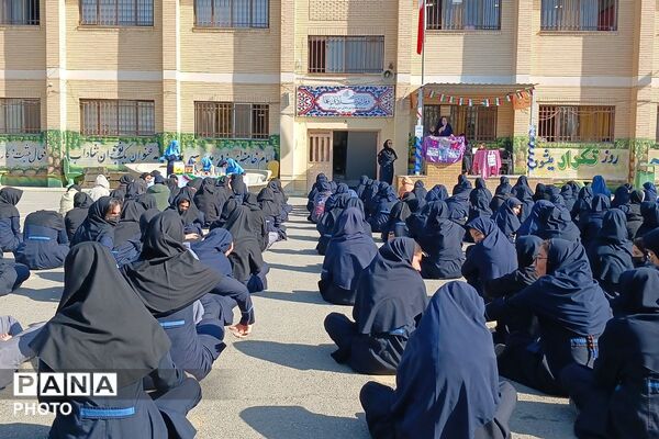  جشنواره »هر دانش آموز یک مهارت» در آموزشگاه شهید بهزاد کاشفی ملارد 