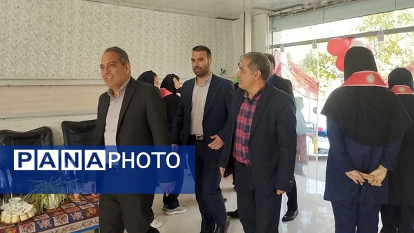 افتتاح واحد تجاری در دبیرستان فرهنگیان 