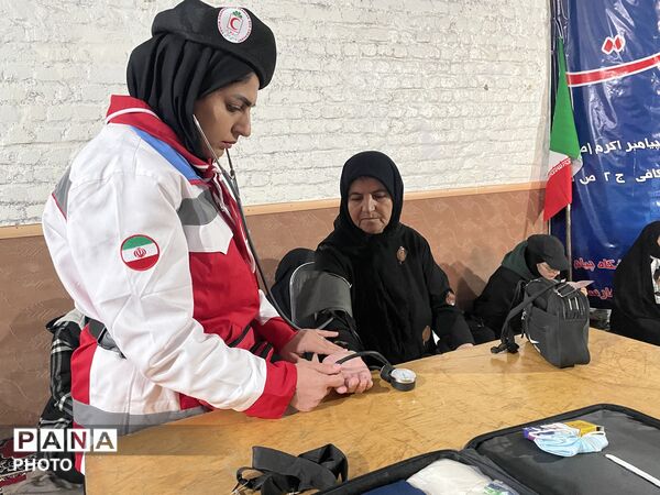 نماز جمعه فارسان؛ تجدید بیعت با ولایت و بصیرت افزایی