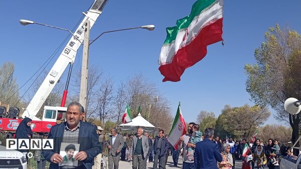 هم‌زمانی شکوه آسمان و زمین؛ ولادت امام رضا (ع) در سایه رژه اقتدار ملی