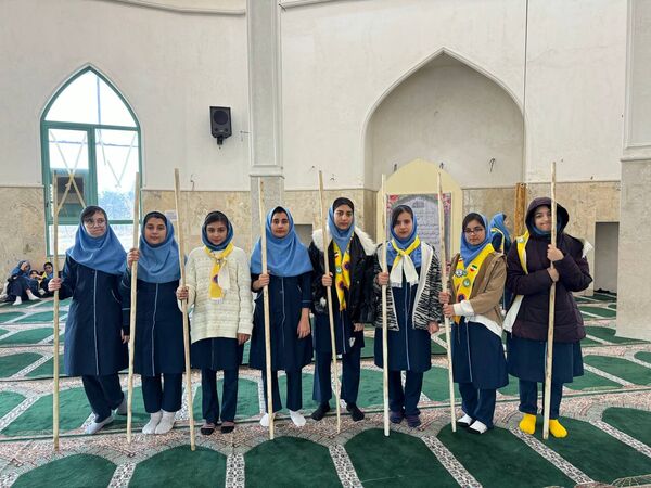 سفری هیجان انگیز به دنیایی تمشک با دختران ملارد 