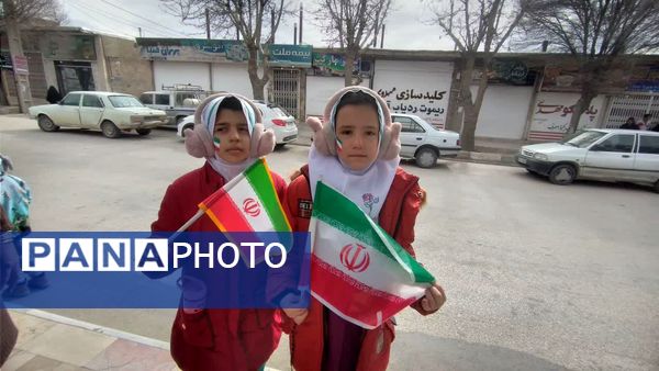 مردم خرم‌بید با حضور حماسی خود در راهپیمایی 22 بهمن دشمن را مأیوس کردند