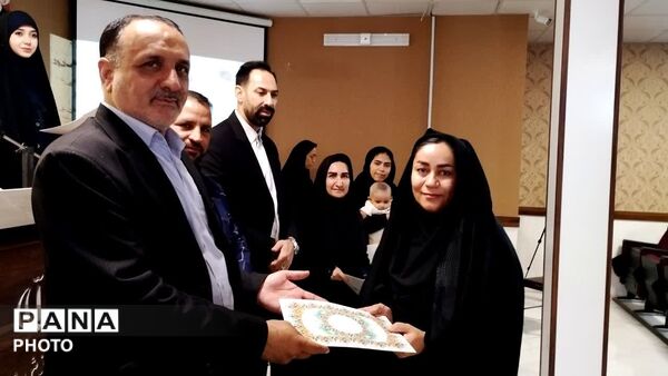 آیین تجلیل از منتخبین کشوری، استانی و منطقه ای طرح و برنامه های حوزه  آموزش  کلات