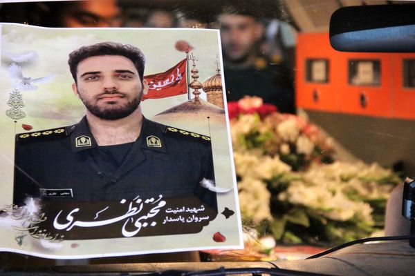مراسم وداع با شهید امنیت سروان پاسدار مجتبی نظری قهدریجانی در سپاه ناحیه فلاورجان