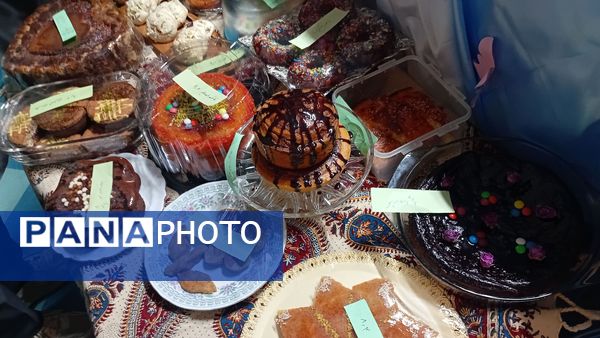 جشنواره کیک و دسر و شیرینی در مدرسه حضرت معصومه(ص) در اسلامشهر