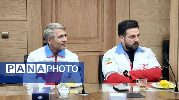 تقدیر از منتخبین کشوری هلالیتا در همدان