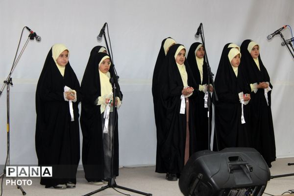 روز سوم جشنواره سرود مقاومت در بجنورد؛ طنین وحدت و ایمان از راز و جرگلان تا فاروج